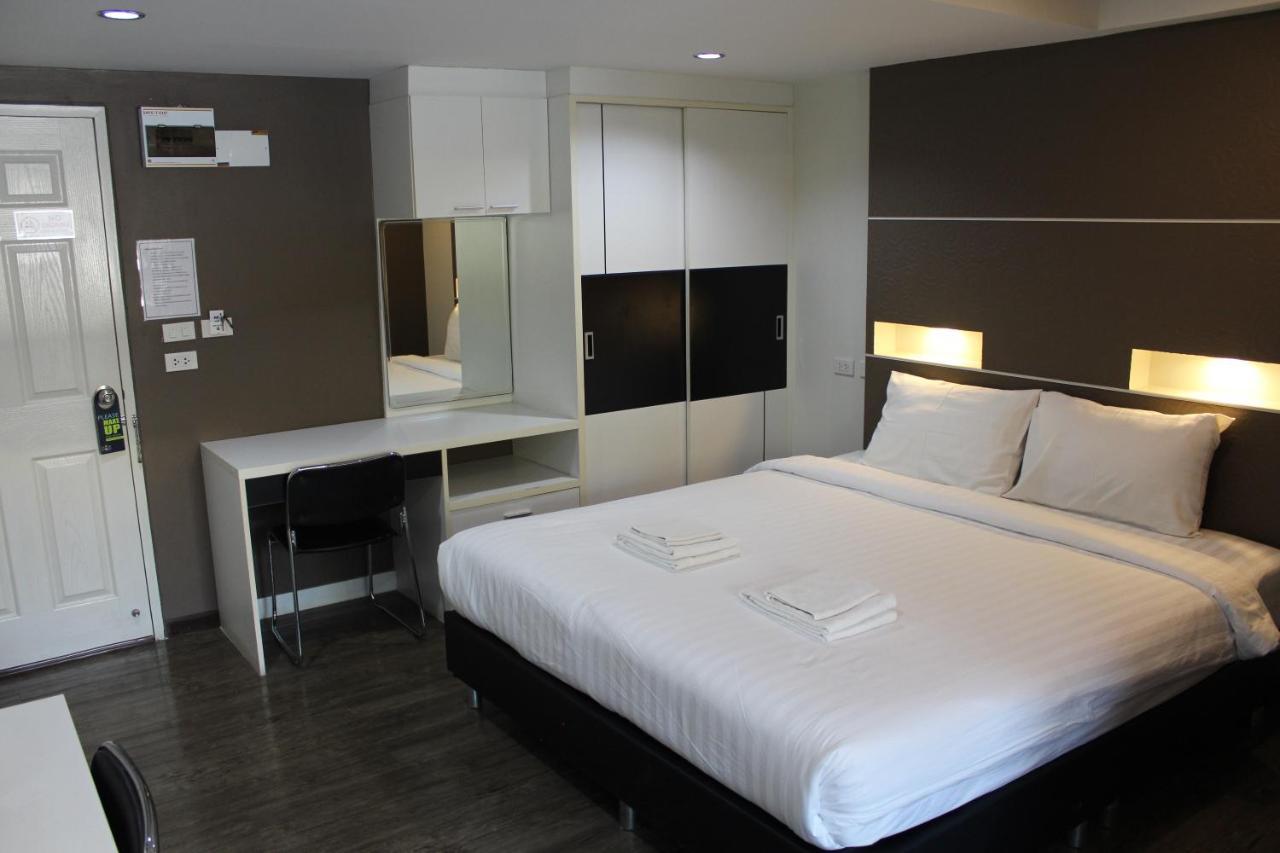 โรงแรม B&B STUDIO ROOM HOTEL มหาสารคาม 2* (ไทย) - จาก 640 THB | HOTELMIX